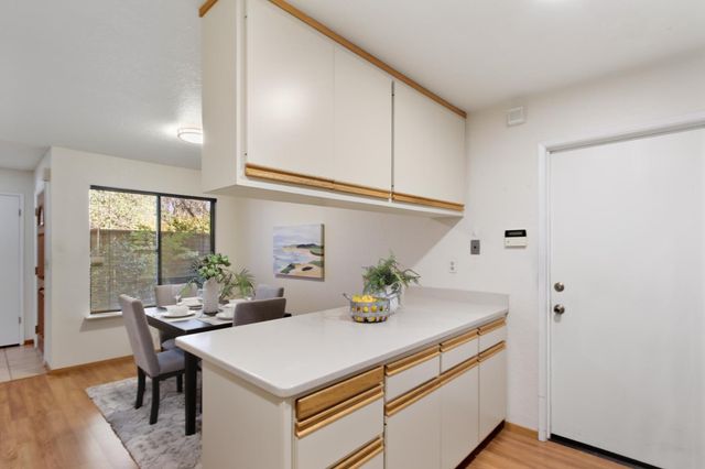 2033 Manet Pl, Davis, CA 95618