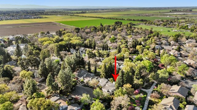2033 Manet Pl, Davis, CA 95618