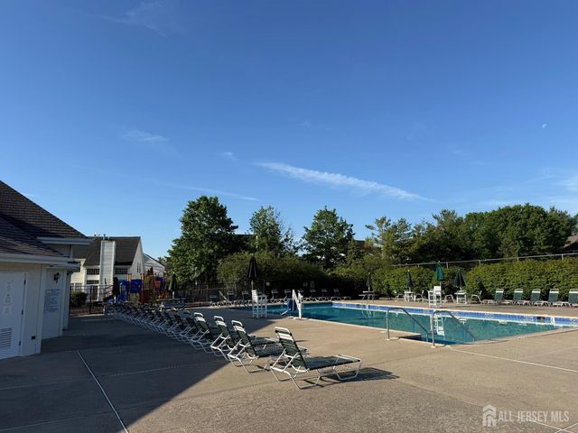 1 Boehm Drive, Sayreville, NJ 08859