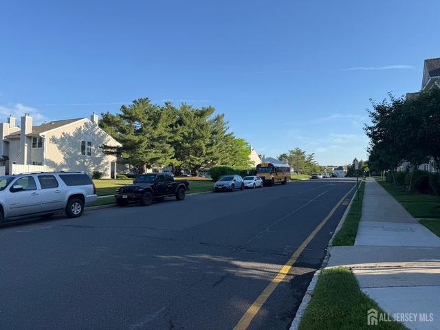 1 Boehm Drive, Sayreville, NJ 08859