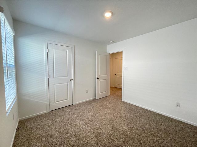 923 Moon Drop Lane, North Houston, TX 77090