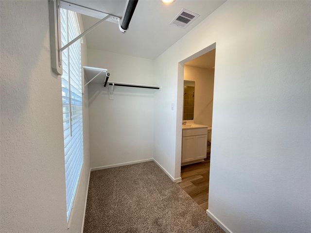 923 Moon Drop Lane, North Houston, TX 77090