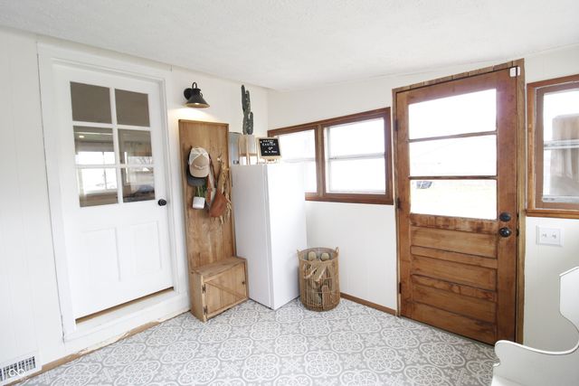 35 W Pray Street, Monrovia, IN 46157