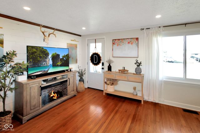 35 W Pray Street, Monrovia, IN 46157