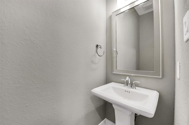 1421 Biondo Way, Houston, TX 77008