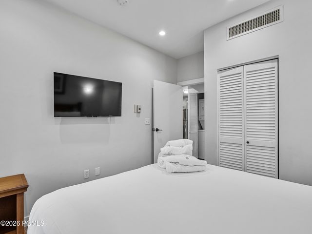 3720 N Sundial Court C105, Park City, UT 84098