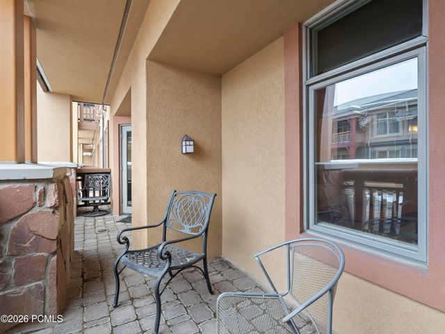 3720 N Sundial Court C105, Park City, UT 84098