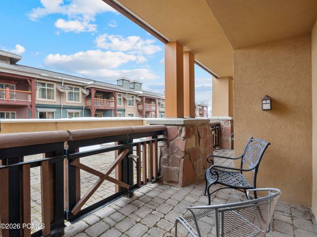 3720 N Sundial Court C105, Park City, UT 84098