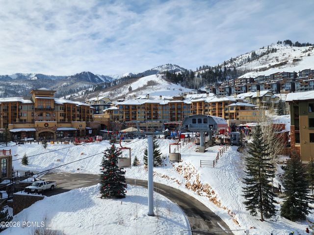 3720 N Sundial Court C105, Park City, UT 84098
