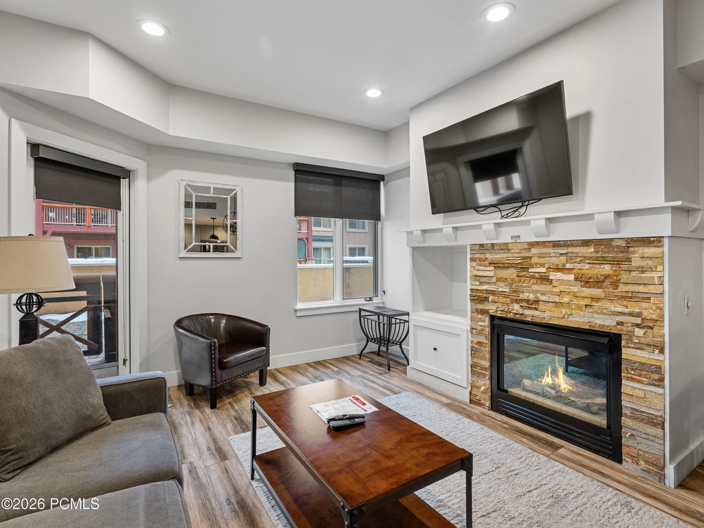 3720 N Sundial Court C105, Park City, UT 84098