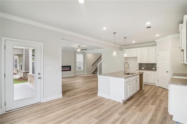 3670 Ivy Cottage Drive, Snellville, GA 30039