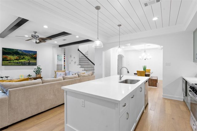 9215 Noel Street, Houston, TX 77033