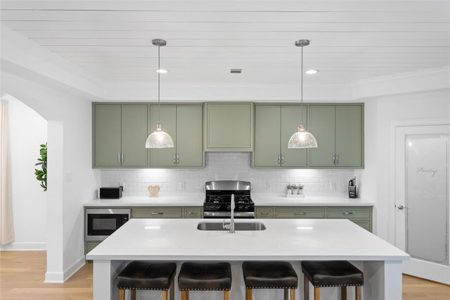 9215 Noel Street, Houston, TX 77033