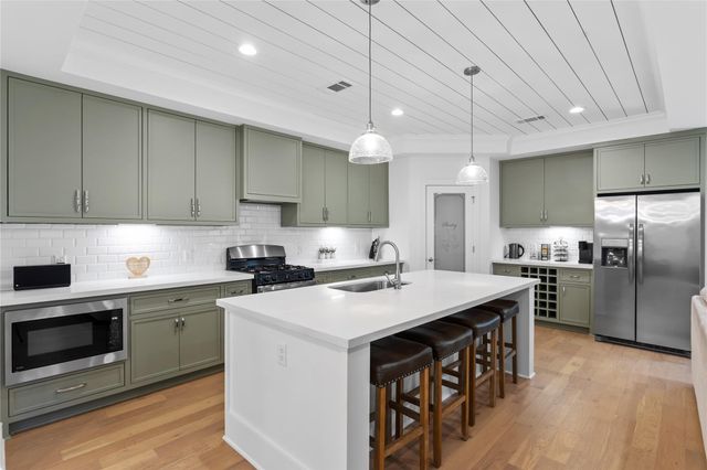 9215 Noel Street, Houston, TX 77033