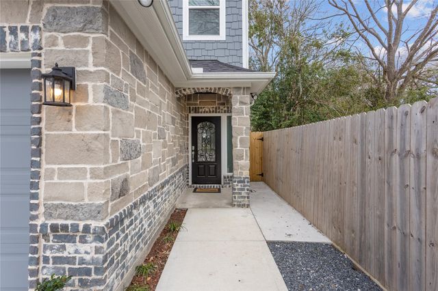 9215 Noel Street, Houston, TX 77033