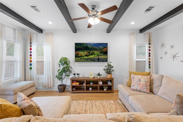 9215 Noel Street, Houston, TX 77033