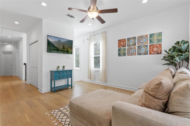 9215 Noel Street, Houston, TX 77033