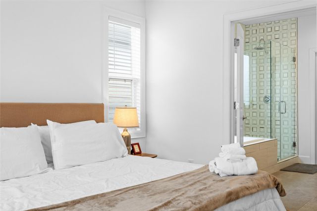 9215 Noel Street, Houston, TX 77033