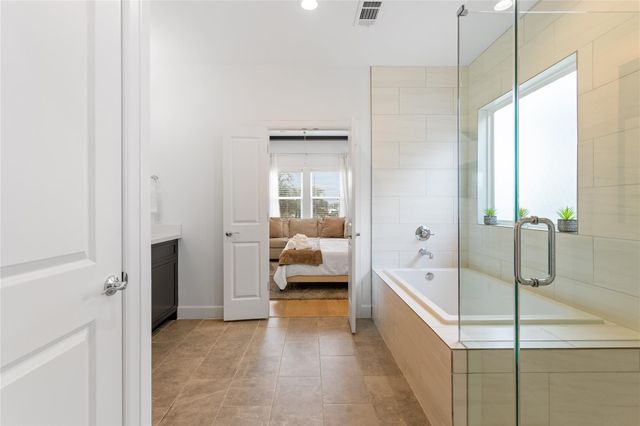 9215 Noel Street, Houston, TX 77033