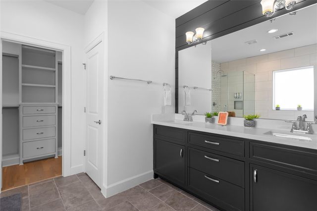 9215 Noel Street, Houston, TX 77033