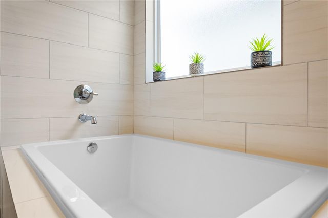 9215 Noel Street, Houston, TX 77033