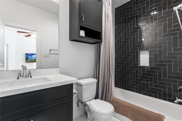 9215 Noel Street, Houston, TX 77033