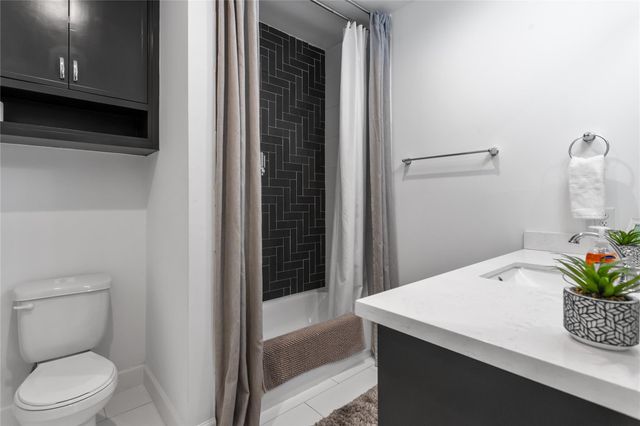 9215 Noel Street, Houston, TX 77033