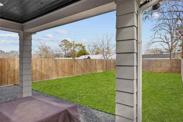 9215 Noel Street, Houston, TX 77033