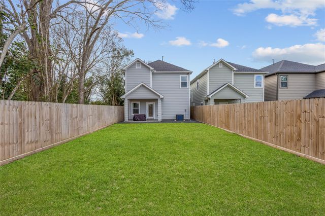 9215 Noel Street, Houston, TX 77033