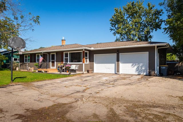 W4934 Mill STREET, La Crosse, WI 54601