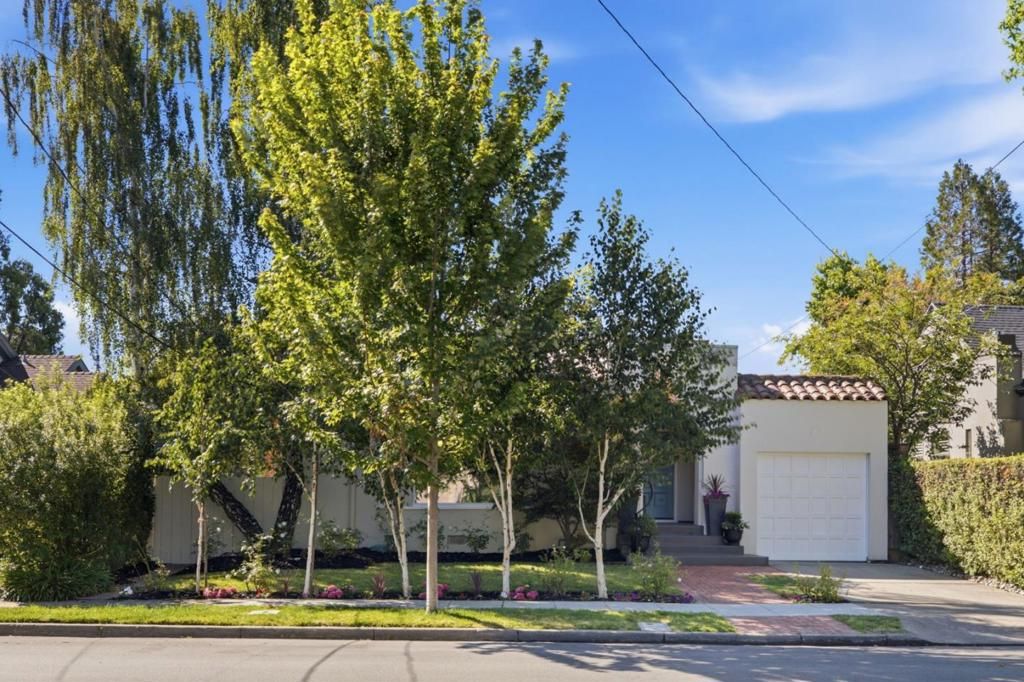 Image 4 of property listing at 1715 Ralston Avenue, Burlingame, CA 94010