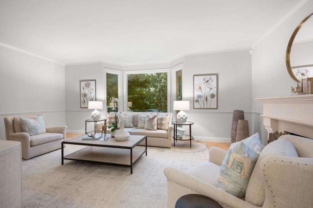 Image 7 of property listing at 1715 Ralston Avenue, Burlingame, CA 94010