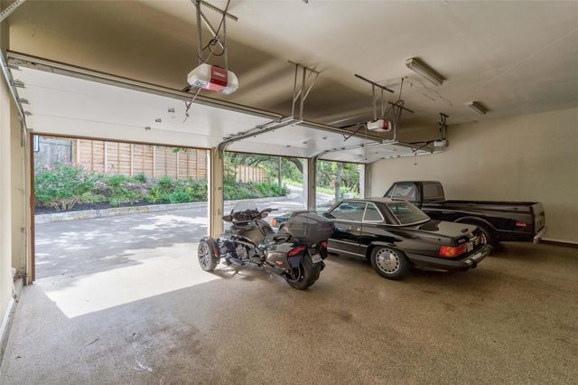 2102 Paisano RD, Austin, TX 78746