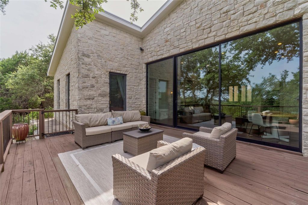 2102 Paisano RD, Austin, TX 78746