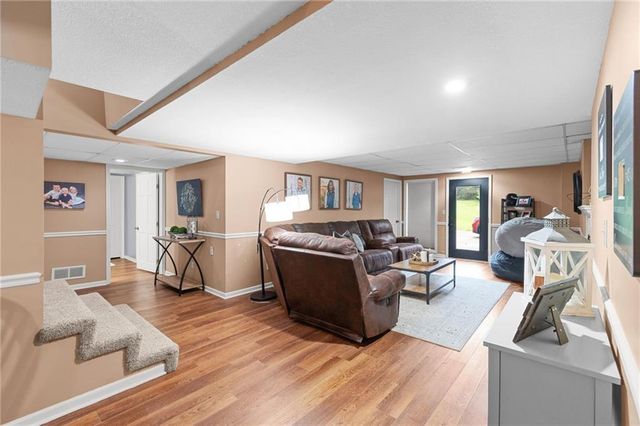 1303 Shirkey Avenue, Richmond, MO 64085