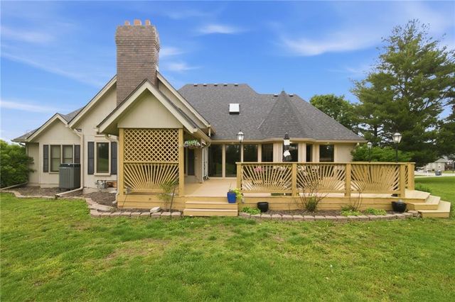 1303 Shirkey Avenue, Richmond, MO 64085
