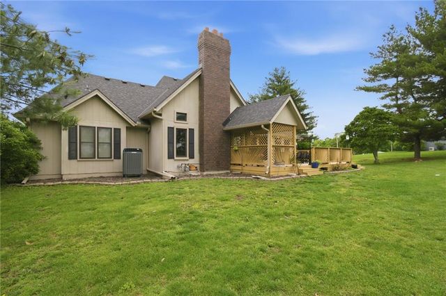 1303 Shirkey Avenue, Richmond, MO 64085