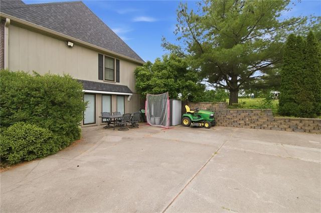 1303 Shirkey Avenue, Richmond, MO 64085