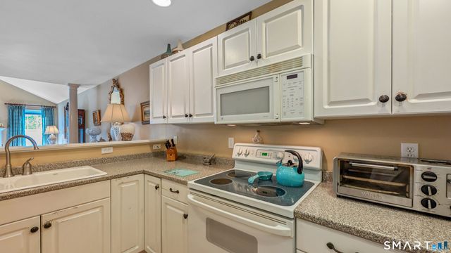 123 Louis Hill Road 123, Newtown, CT 06482