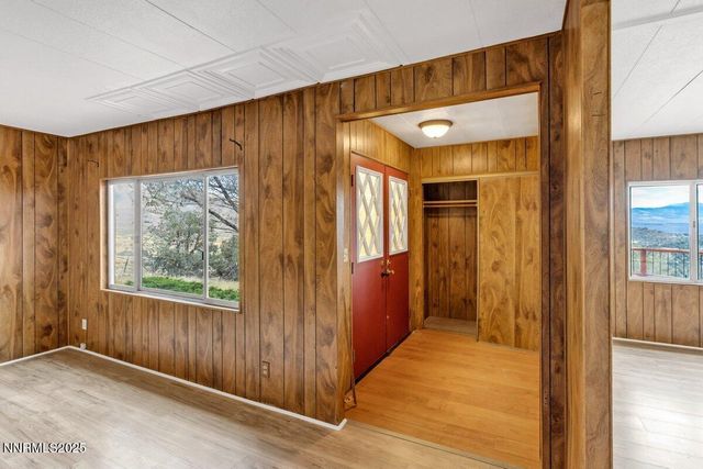 1211 Slate Road, Topaz Ranch Estates, NV 89444