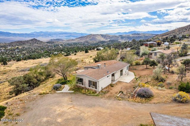 1211 Slate Road, Topaz Ranch Estates, NV 89444