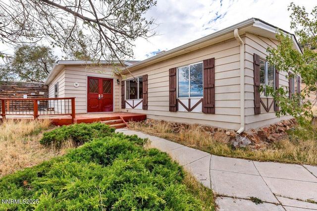 1211 Slate Road, Topaz Ranch Estates, NV 89444