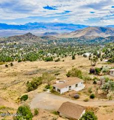 1211 Slate Road, Topaz Ranch Estates, NV 89444