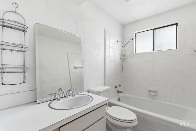 5801 W Randolph Drive, Boise, ID 83709