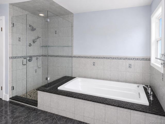 2706 Peconic Avenue, Seaford, NY 11783