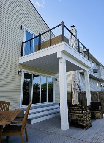2706 Peconic Avenue, Seaford, NY 11783