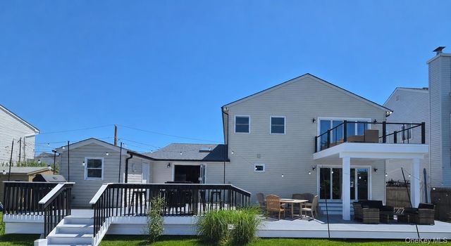 2706 Peconic Avenue, Seaford, NY 11783