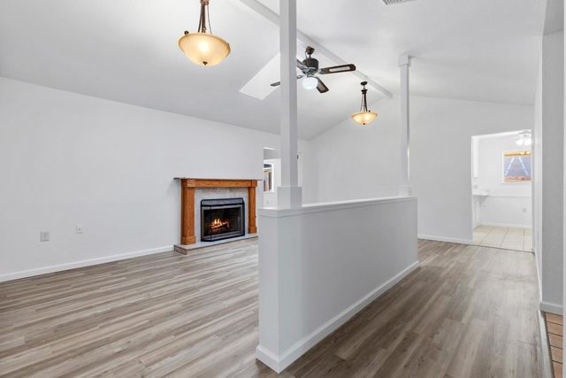 766 Meadowlark Ave, Los Banos, CA 93635