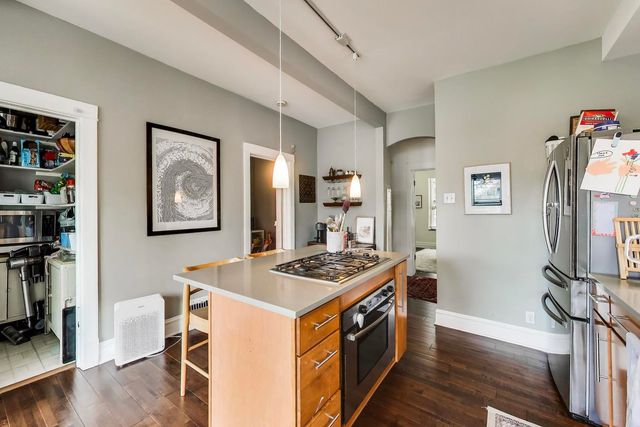 4911 W Grace Street, Chicago, IL 60641