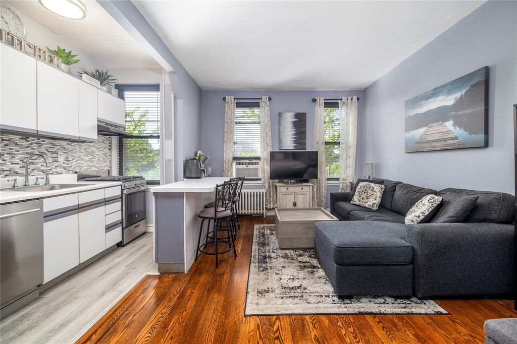12 Hempstead Avenue 1G, Rockville Centre, NY 11570